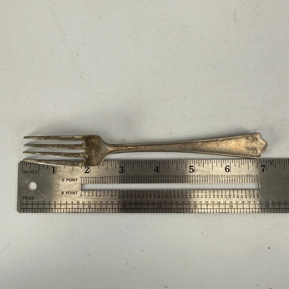 2 DINNER FORKS MONROE SILVER CO. THREE PATTERN SILVERPLATE  7 1/4